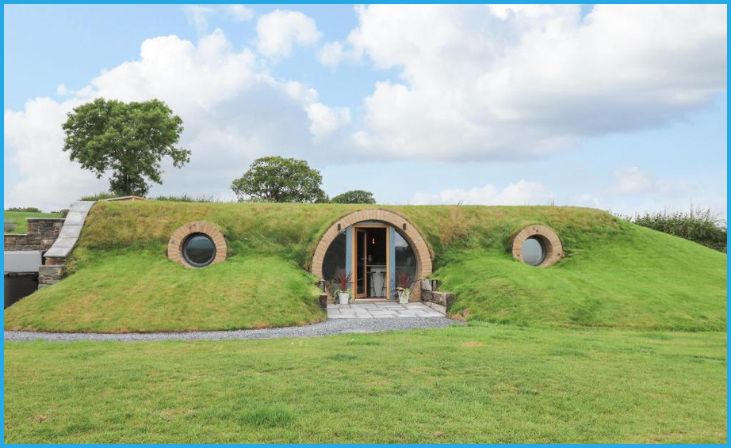 The Hobbit House, Wales